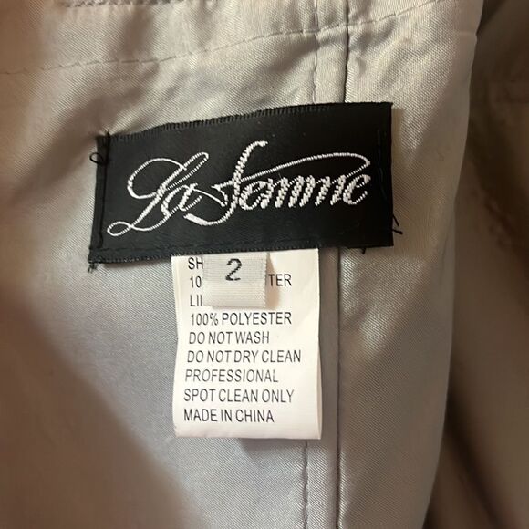 La Femme 29725 Beaded Lace Tulle A-Line Gown Maxi NWT in Silver Size 2 $635 - Picture 6 of 7